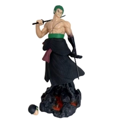 Mô Hình OnePiece Zoro Cầm Kiếm Dáng Đứng Ngầu - Cao 19cm