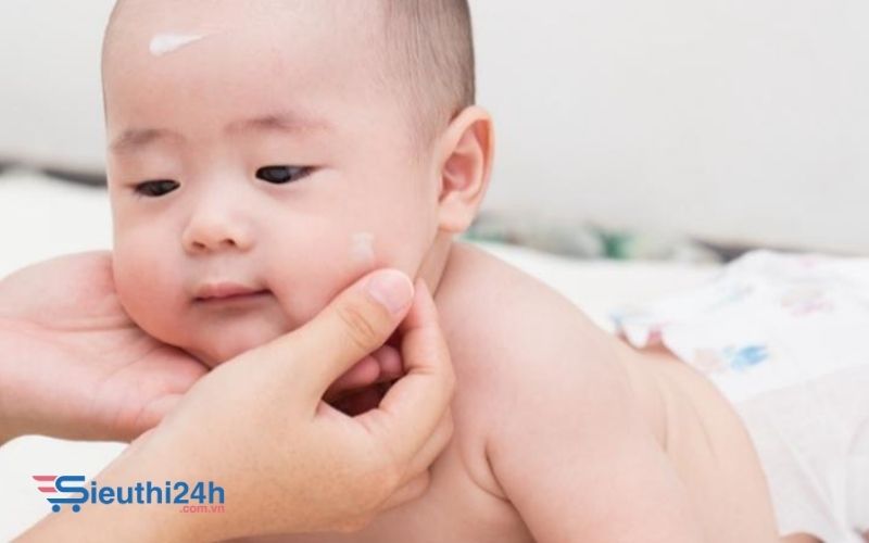 Hướng dẫn các bước chăm sóc da cho bé chi tiết